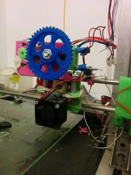 extrudeur et son moteur